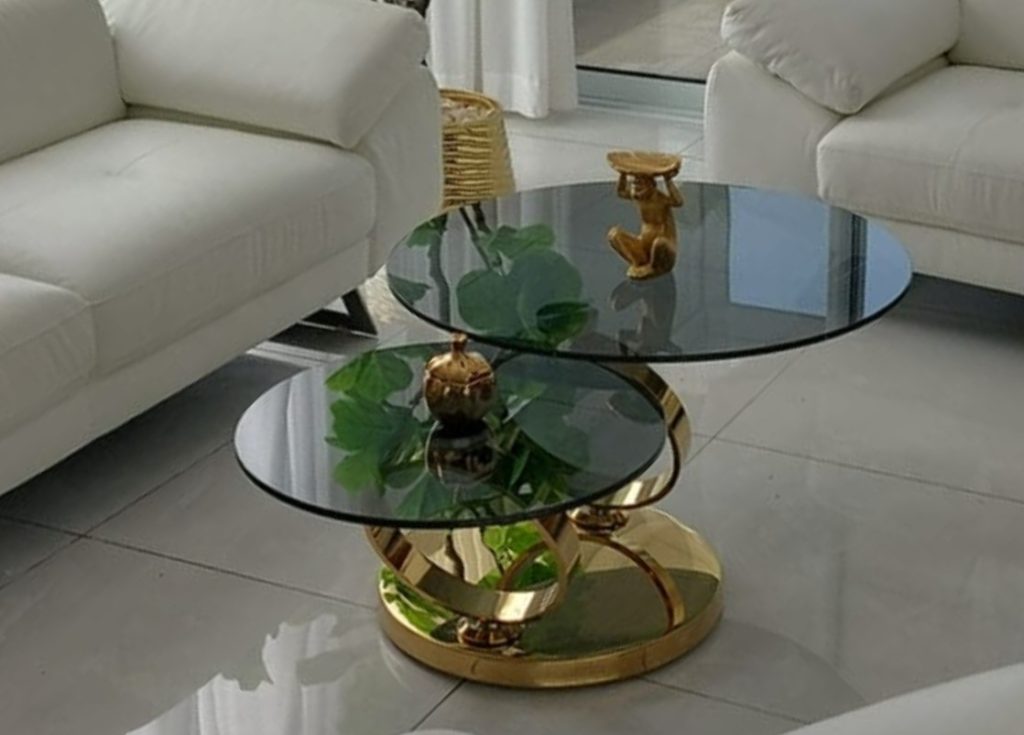 פרטים
מחיררגל זהב + זכוכית שקופה
3700 ש