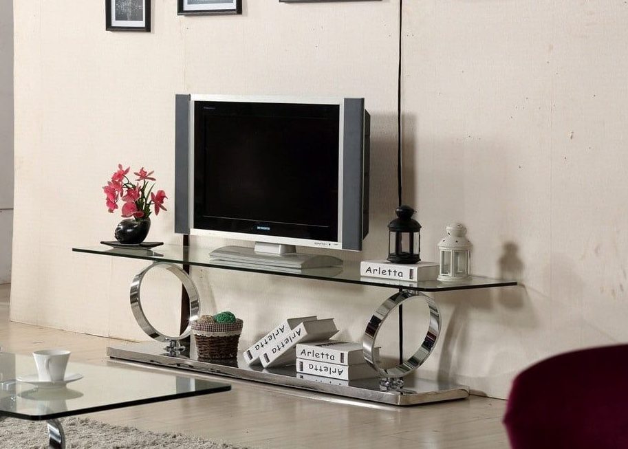 עשוי זכוכית מחוסמת משולבת חישוקי ניקל. מזנון מדהים מעוצב ברמה גבוהה ביותר לאווירה יוקרתית ומראה מיוחד ביותר.
ניתן להשלים למראה מושלם שולחן סלון תואם רמת גימור גבוהה ביותר.