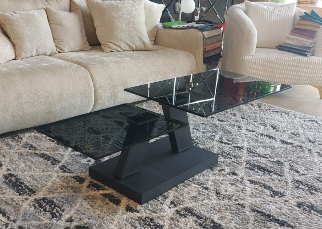 פרטים
מחיררגל נירוסטה / רגל שחורה + זכוכית שקופה
2700 ש